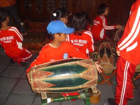 PENGENALAN BUDAYA DAERAH