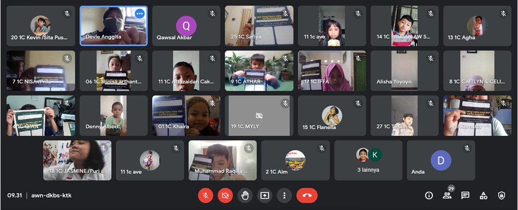 RUANG CERITA MAYA