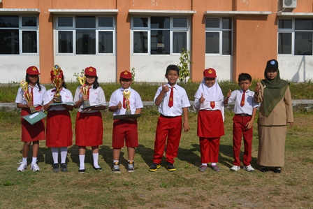 BULAN PENUH JUARA