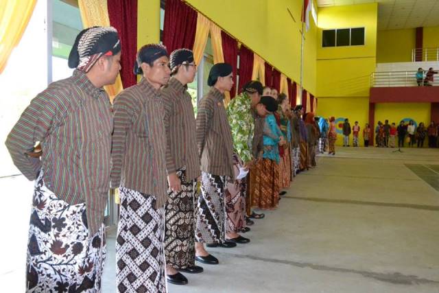 HARI KARTINI 2015