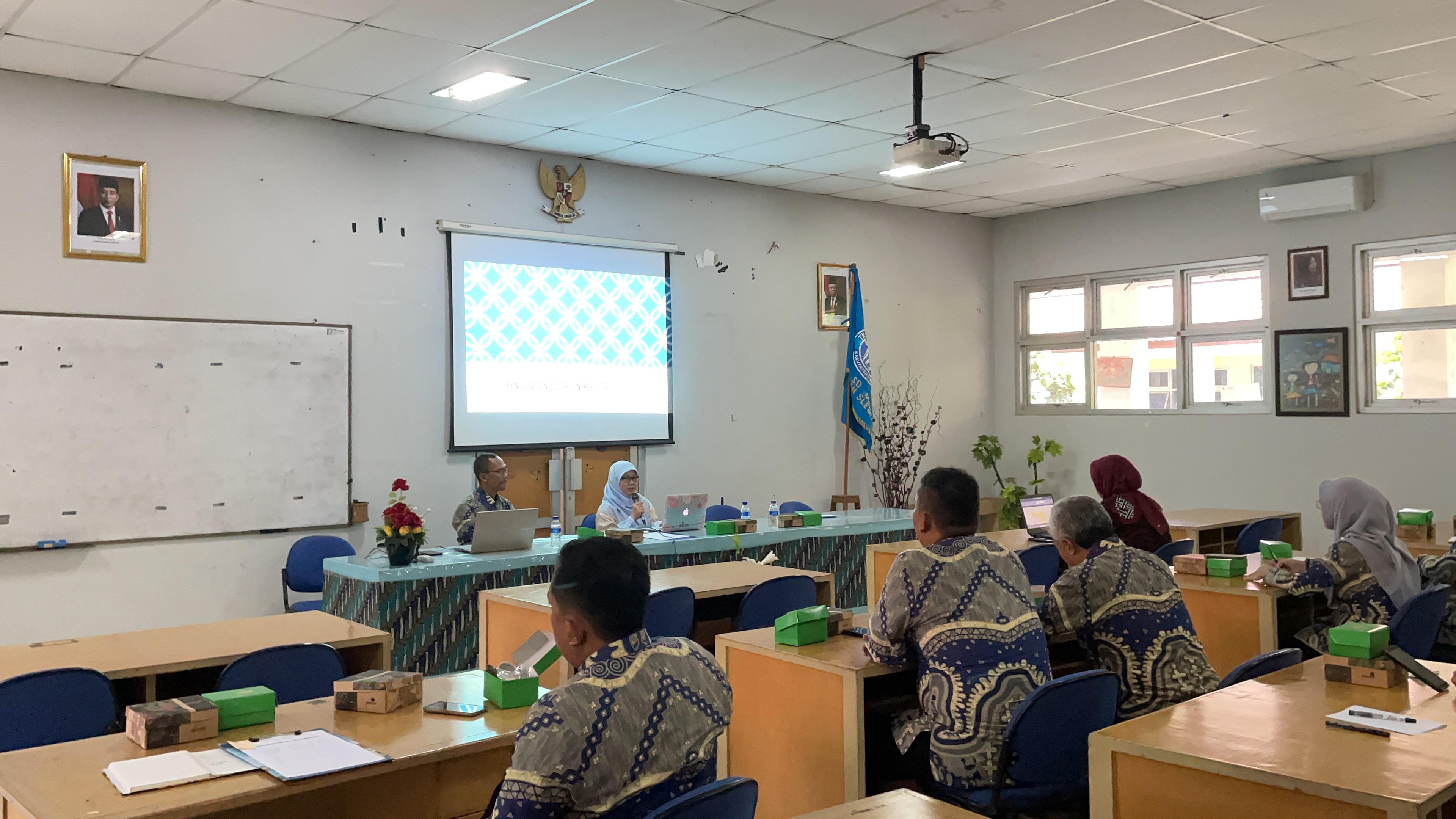 Kunjungan Fasilitator di SD Model Sleman